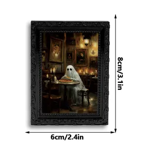 Vue détaillée de l'autocollant de réfrigérateur aimanté cadre photo fantôme 3D d'Halloween.