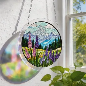 Pendentif suspendu attrape-soleil en acrylique style vitrail avec paysage de montagne et fleurs.