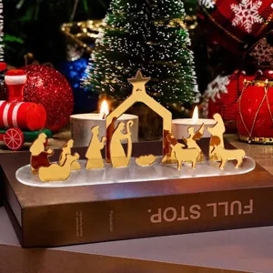 Ensemble de figurines décoratives de crèche de Noël en acrylique doré avec socle transparent.