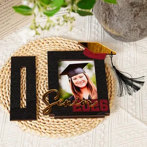 Cornice portafoto di laurea in legno 2026 supporto da tavolo, elegante decorazione.