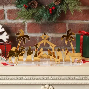 Ensemble de figurines de décoration de bureau de nativité de Noël en acrylique doré.