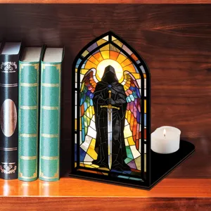 Fermalibri angelo in vetrata gotica con spada e portacandela decorazione per scaffale libri