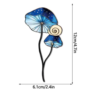 Insert de plante de jardin en métal avec champignon bleu et escargot pour décoration.