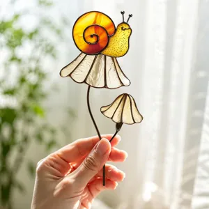 Bel insert de plante en métal pour tuteur de jardin escargot en vitrail pour déco pot.