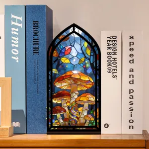 Inserti per libreria con funghi gotici in vetro colorato decoro scaffale illuminato dettaglio