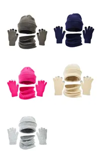 Bonnet en tricot chaud d'hiver, écharpe et gants tactile, vue de détail en plusieurs couleurs.