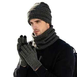 Ensemble bonnet en tricot, écharpe infinie et gants tactiles d'hiver, gris chaud.