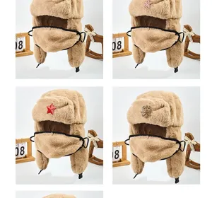 Colbacco in peluche spesso con paraorecchie, maschera facciale e distintivo militare vintage
