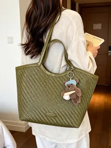 Stylish large capacity woven leather shoulder tote bag for women, casual commuting handbag.