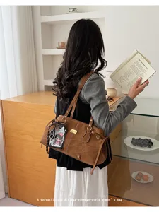 Borsa a tracolla vintage grande capacità da donna elegante borsa sottobraccio quotidiana.