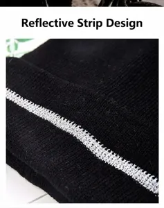 Reflektierende Strickmütze Detailaufnahme, Herbst Winter warme Wollmütze für Radfahren Nacht.