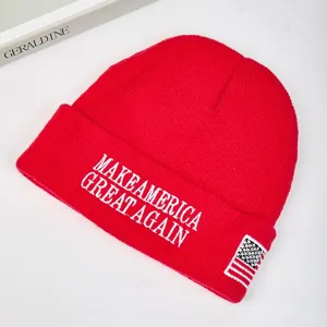 Rote Strickmütze Wintermütze mit besticktem Text und Flagge, warme Beanie Mütze für Damen Herren
