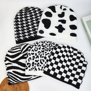 Berretto in Maglia Caldo Invernale Per Donne Uomini Moda Nero Bianco Motivo Animale Geometrico Casual Slouchy Cap