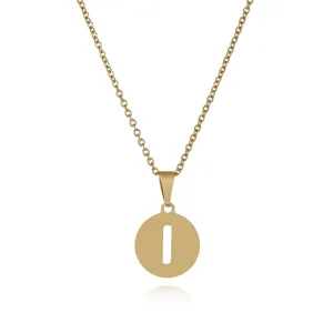 Goldfarbene Edelstahl hohle Alphabet Buchstabe I Anhänger Halskette Damen Mode Schmuck