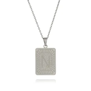 Collana con ciondolo lettera N in acciaio inossidabile, gioielli minimalisti color argento.
