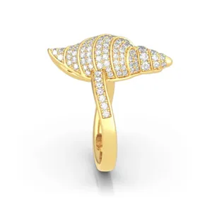 Anello conchiglia diamante oro squisito, vista dettagliata gioiello moda stile oceano.