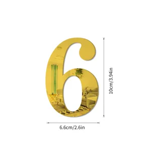 Gouden acryl spiegel muursticker detail van nummer 6 met exacte afmeting van 10 bij 6.6 cm.
