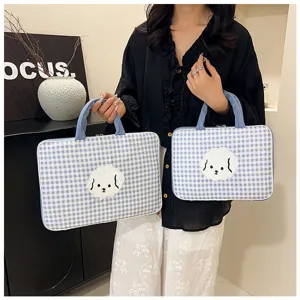 Custodia per laptop a quadri blu con simpatico design di cane cartoon, borsa da 13 pollici.