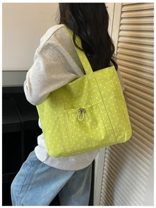 Sac cabas en toile à pois verts, joli sac bandoulière style coréen avec poche avant.