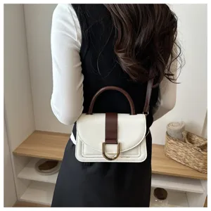 Elegante borsa a tracolla da donna bianca e marrone, elegante borsa alla moda per il lavoro.