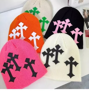Bonnet en tricot unisexe avec patch croix streetwear automne hiver hip hop casquette élégante