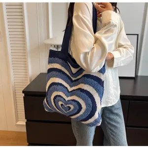 Elegante borsa a tracolla in maglia con motivo a cuori blu, grande borsa casual per l'uso.