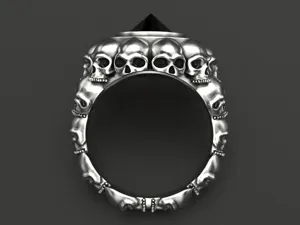 Vista dettagliata dell'anello teschio punk rock in argento con intagli complessi e pietra nera.