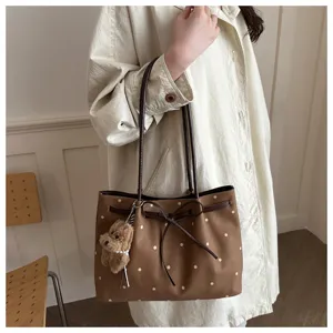 Vintage τσάντα ώμου με πουά για γυναίκες, τσάντα shopper με φιόγκο και λούτρινο.