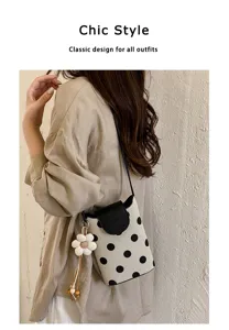 Sac bandoulière chic à pois pour femme, petit sac de téléphone portable avec pendentif fleur.