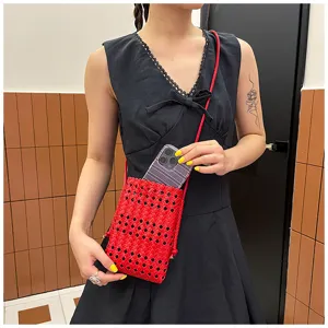 Sac à bandoulière tissé rouge élégant pour femmes, mini sac fourre-tout d'été polyvalent.