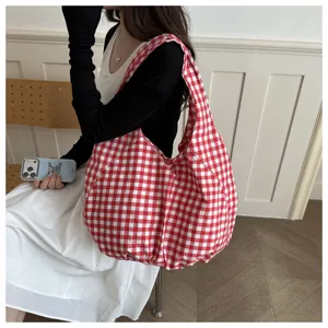Casual red and white gingham shoulder bag, cute and fresh daily canvas tote for women.
