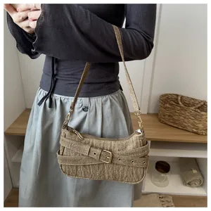 Retro riemgesp ontwerp oksel schoudertas voor vrouwen, stijlvolle vintage handtas.