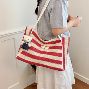 Sac cabas de plage en paille pour femme sac à épaule rayé rouge avec pendentif