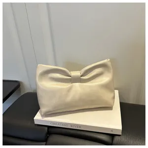 Sac pochette en cuir à nœud plissé minimaliste élégant sac bandoulière de trajet pour femmes