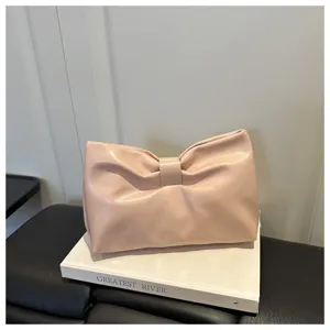 Sac pochette élégant nœud rose, sac porté épaule minimaliste en cuir PU pour femme au quotidien.