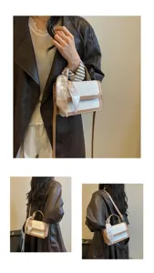 Vue détaillée du sac à bandoulière carré rétro en cuir PU pour femme avec foulard.