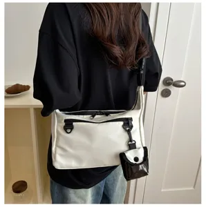 Large capacity shoulder crossbody bag, versatile fashion casual messenger bag for daily use.