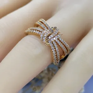 Vergulde multi-band pavé zirkoon strik ring stijlvolle geometrische dames sieraden