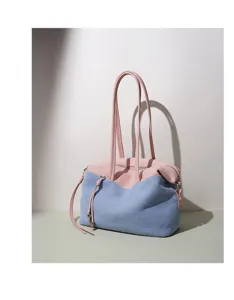 Sac cabas tendance en cuir rose et denim, élégant sac porté épaule et bandoulière pour femme.