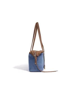 Sac cabotin en jean et cuir de vachette, sac porté épaule vintage vue de profil