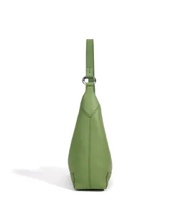 Sac cabas épaule cuir vert vue latérale, élégant sac à main pour travail quotidien.