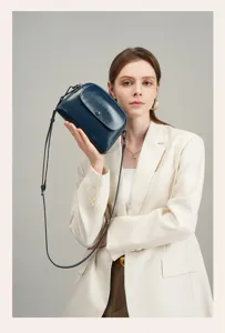 Women leather crossbody shoulder bag retro vintage style daily casual elegant handbag.