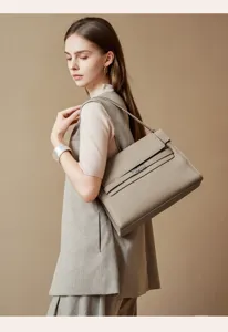 Klassische elegante Damentasche Vintage Leder Umhängetasche für Alltag und Büroarbeit.