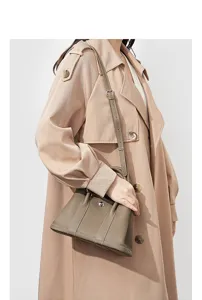 Elegant genuine leather garden tote bag, large capacity commute shoulder handbag for women.