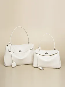 Large capacity white leather shoulder bag, commuter casual style handbag, stylish tote bag for women.