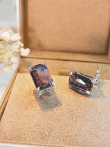 Orecchini quadrati con pietre preziose, orecchini geometrici in argento di lusso per donna.
