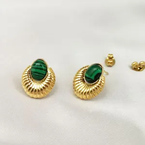 Eleganti orecchini a lobo vintage placcati oro con pietra verde per donna chic