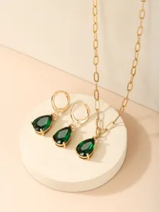 Set collana e orecchini con zircone verde a goccia placcato oro elegante da donna.