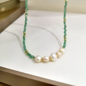 Collana girocollo con perle di pietra verde naturale e perle d'acqua dolce gioielli da donna