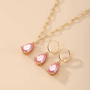 Set di gioielli collana e orecchini a goccia in zircone rosa elegante per donna moda.